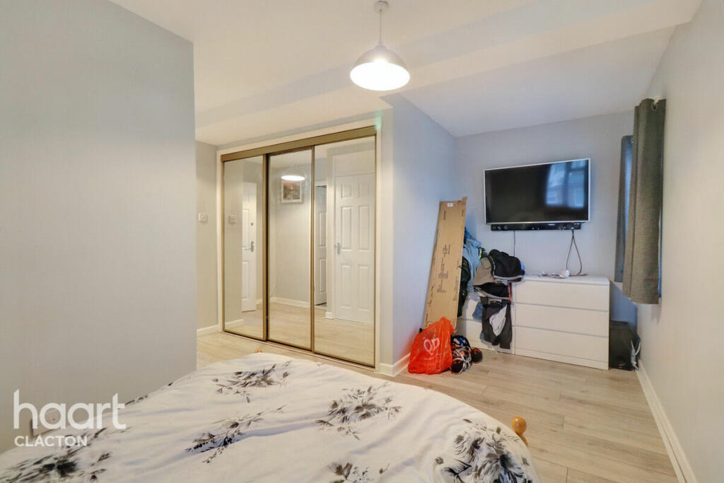 Additional property image - Marine Parade East, Clacton-On-Sea