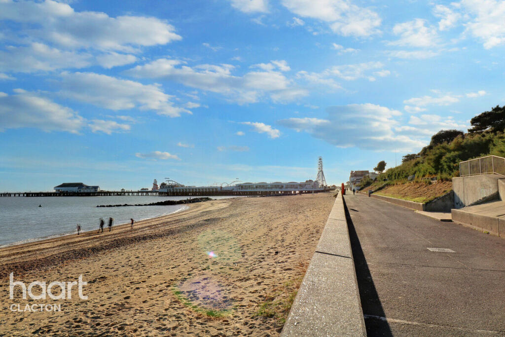 Additional property image - Marine Parade East, Clacton-On-Sea