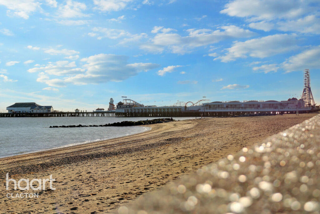 Additional property image - Marine Parade East, Clacton-On-Sea