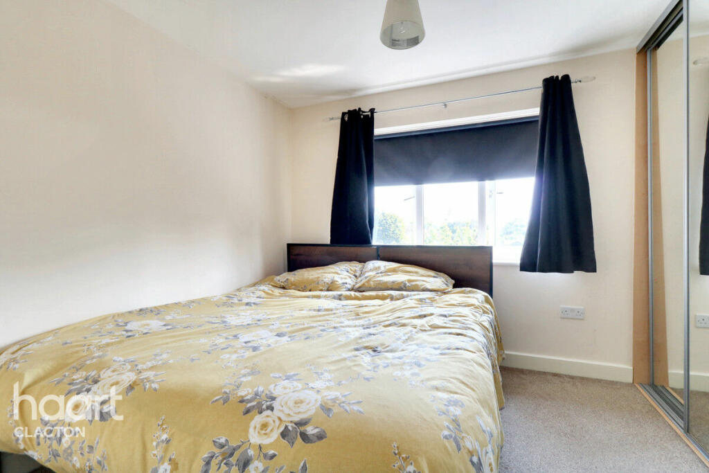 Additional property image - Cross Road, Clacton-On-Sea