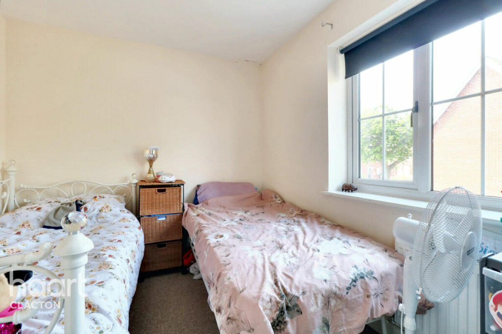 Additional property image - Cross Road, Clacton-On-Sea