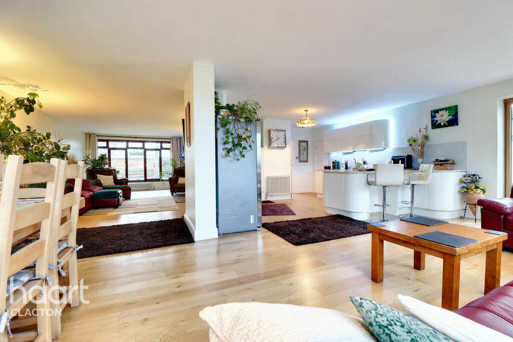 Additional property image - Point Clear Road, Clacton-On-Sea