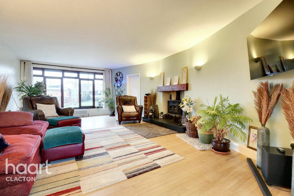 Additional property image - Point Clear Road, Clacton-On-Sea