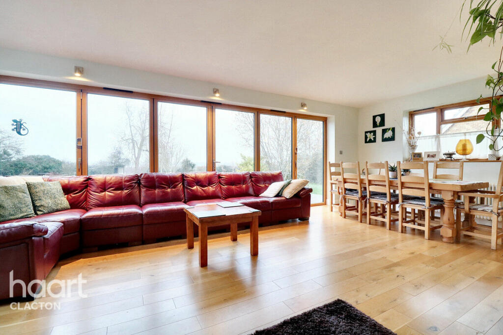 Additional property image - Point Clear Road, Clacton-On-Sea