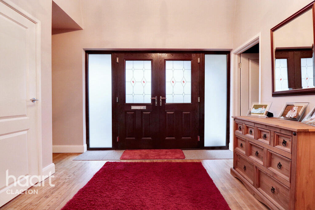 Additional property image - Point Clear Road, Clacton-On-Sea