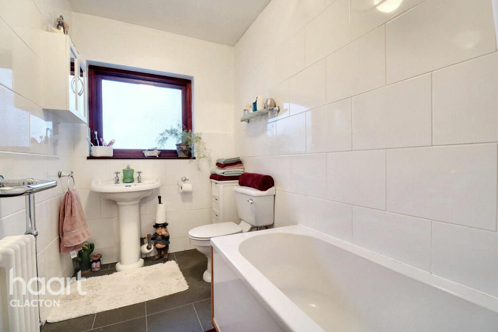 Additional property image - Point Clear Road, Clacton-On-Sea