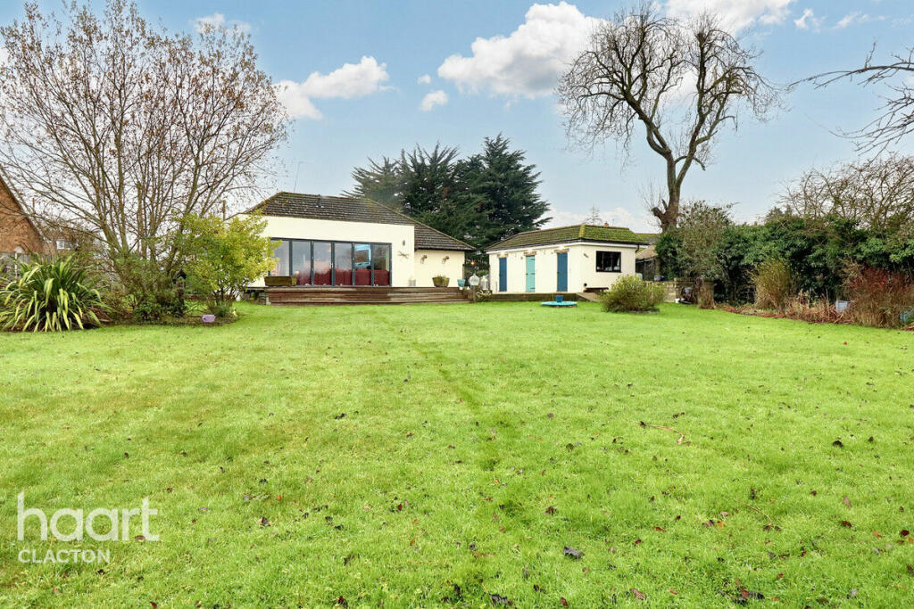 Additional property image - Point Clear Road, Clacton-On-Sea
