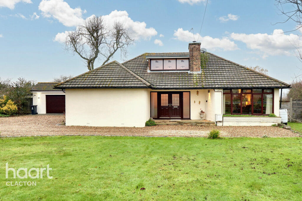 Additional property image - Point Clear Road, Clacton-On-Sea