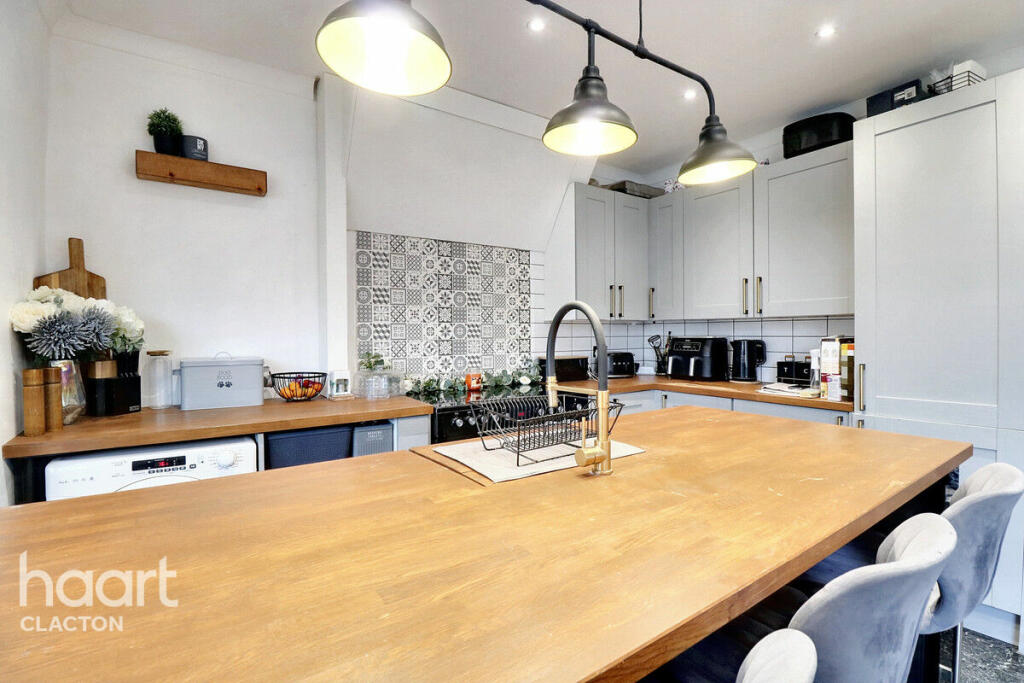 Additional property image - Berkeley Road, Clacton-On-Sea