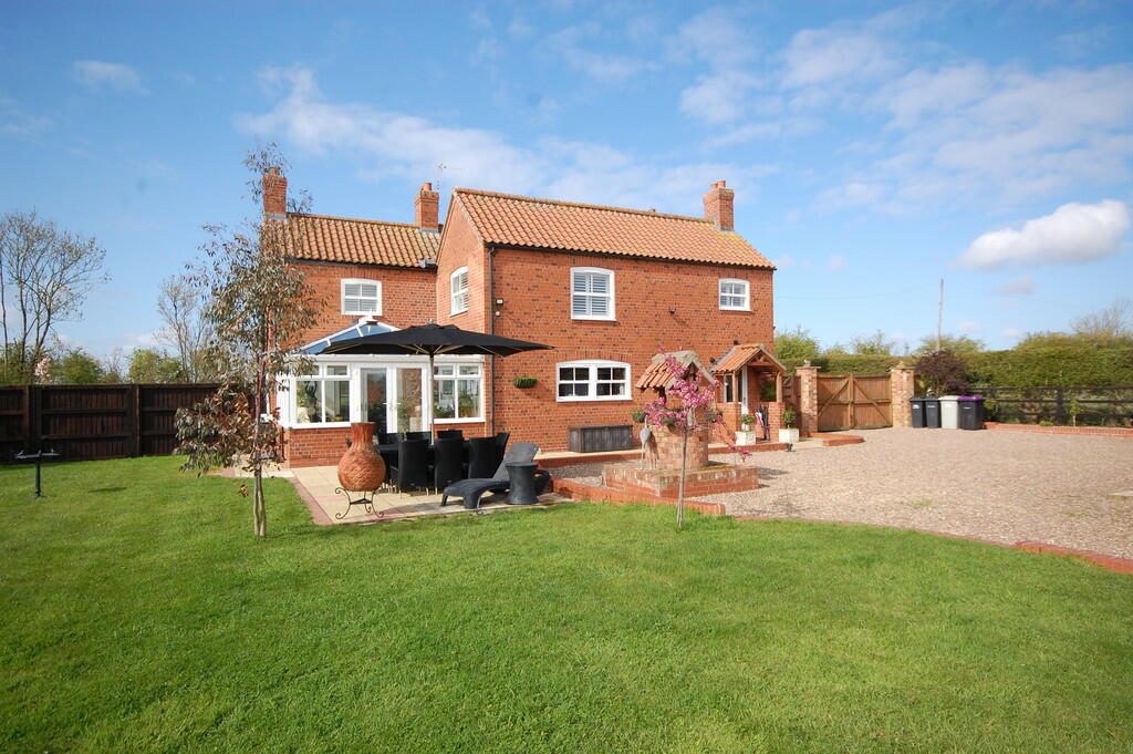 Equestrian facility for sale in Fenside, East Kirkby PE23 4DD, PE23