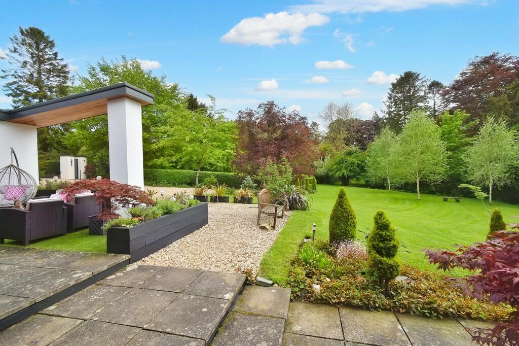 5 bedroom detached bungalow for sale in Church Lane, Utterby LN11 0TH, LN11