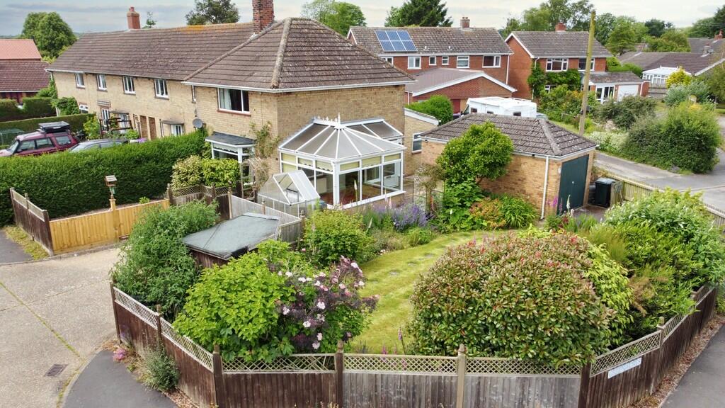 2 bedroom end of terrace house for sale in Meadowcroft, Doningtonon
