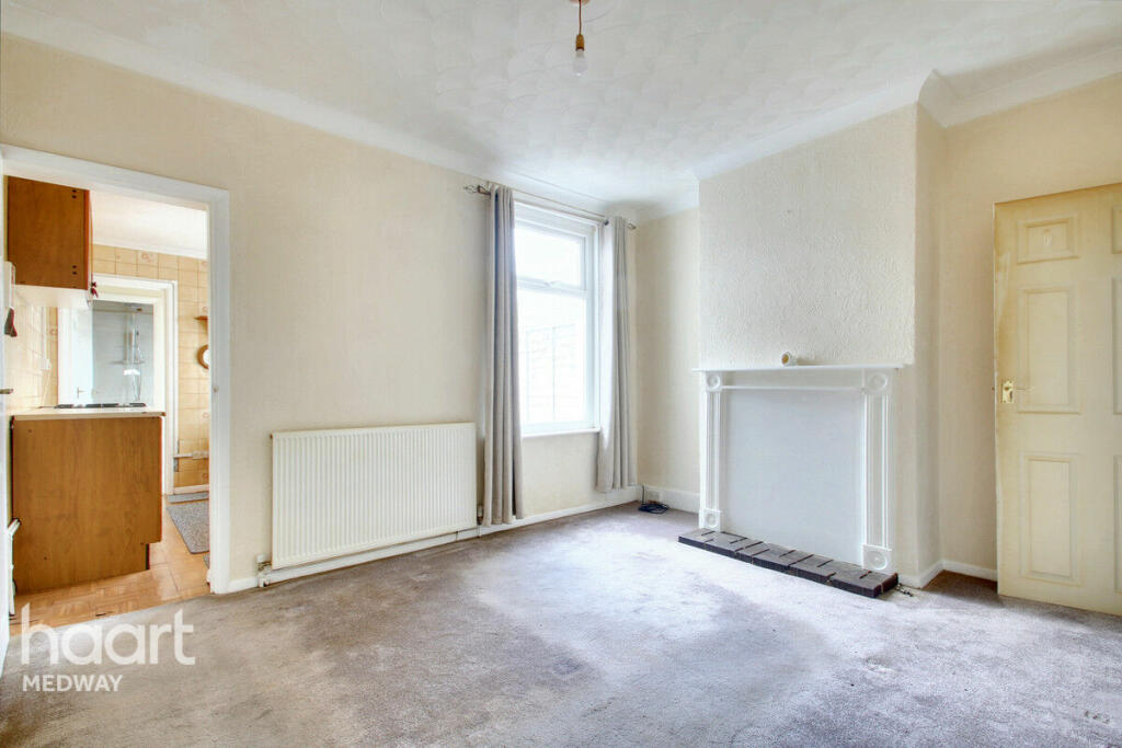 3 bedroom terraced house for sale in Roach Street, Rochester, ME2