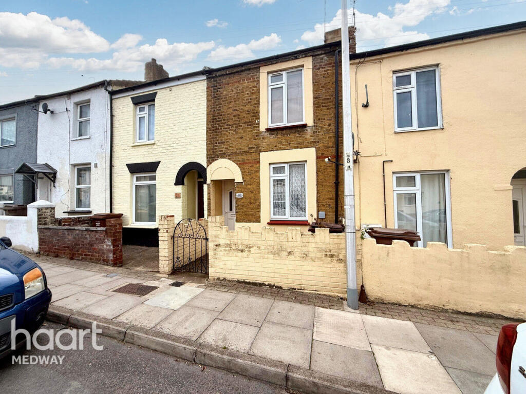 Main image of property: Gardiner Street, Gillingham