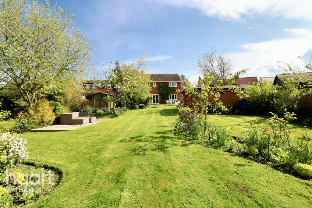 4 bedroom detached house for sale in Beckingham Street, Tolleshunt