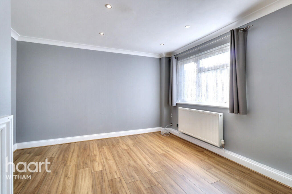 Main image of property: Broadway, Silver End