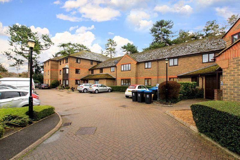 1 bedroom flat for sale in The Furlong, King Street, Tring, HP23