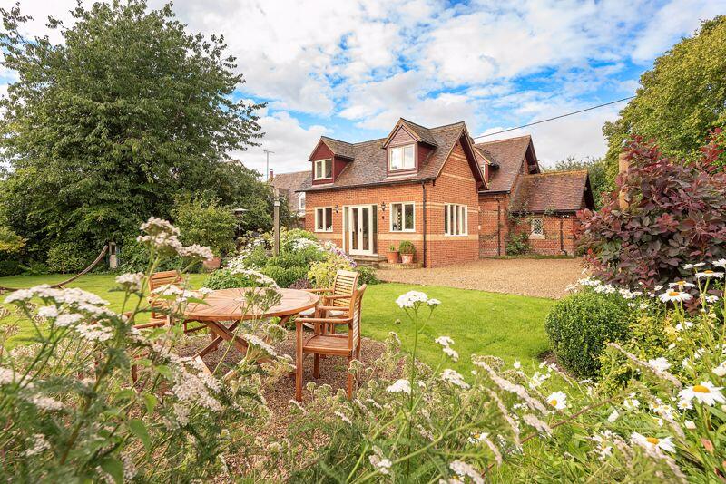 Main image of property: Ivinghoe Aston