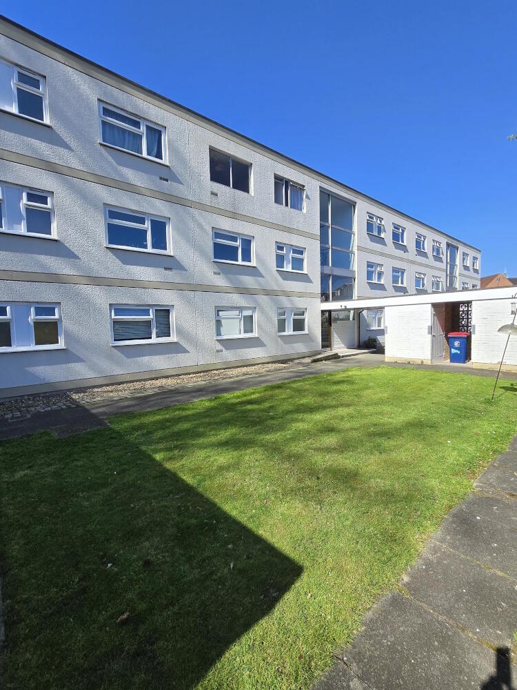 Main image of property: Hornbeam Road, Buckhurst Hill, Essex, IG9