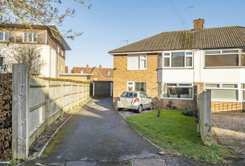 2 bedroom for sale in Pilley Lane, Cheltenham