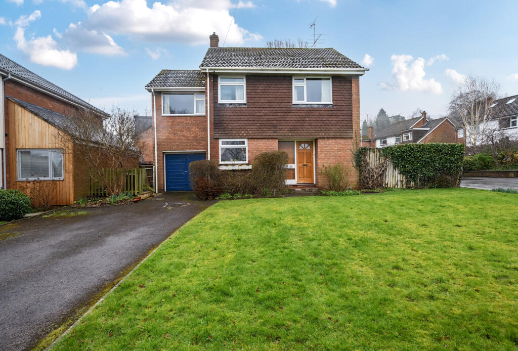 Main image of property: Collum End Rise, Leckhampton, Cheltenham, GL53