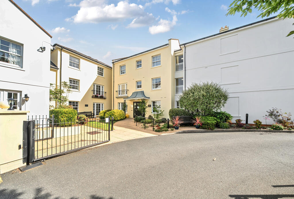 Main image of property: Commercial Street, Cheltenham, Gloucestershire, GL50