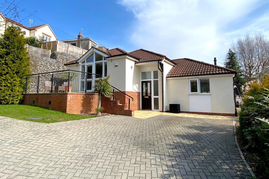 Main image of property: Jefferies Hill Bottom, BS15 3BQ