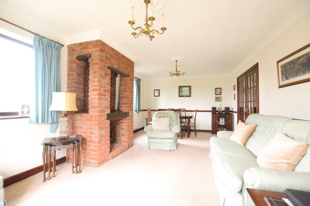 3 bedroom bungalow for sale in Woods Meadow, Hibaldstow, North