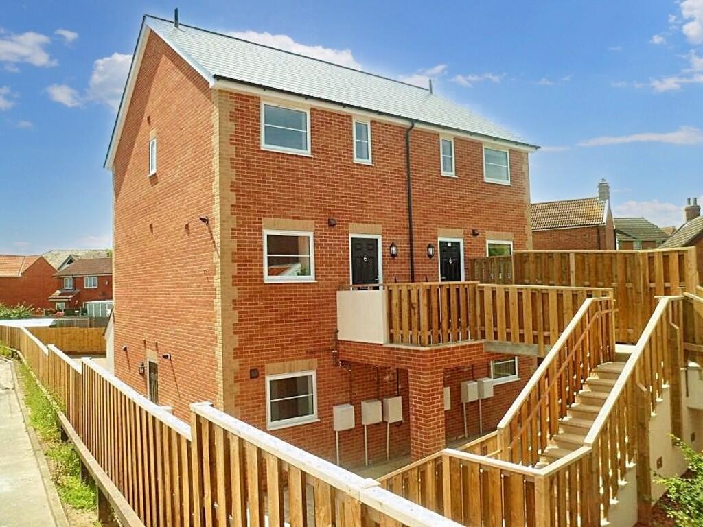 Main image of property: Flat 3 Bridgehouse