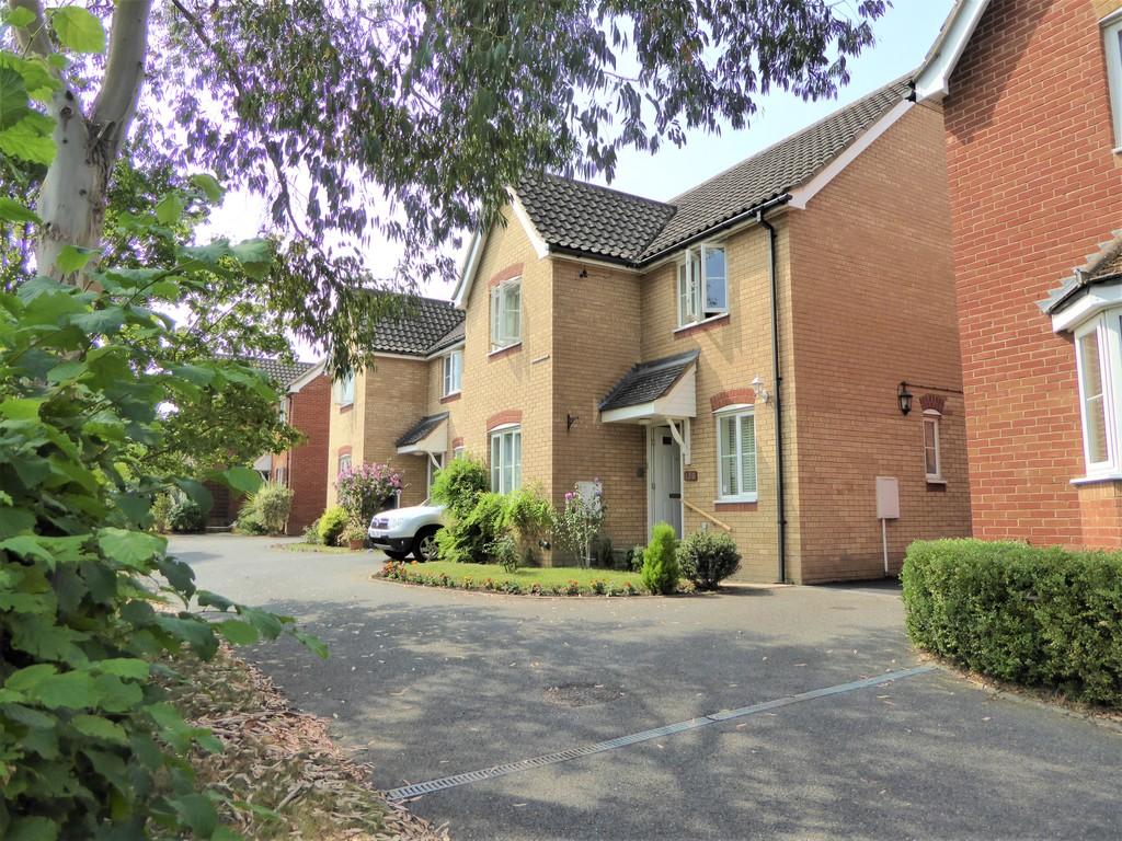 4 bedroom detached house for sale in Saxmundham, IP17