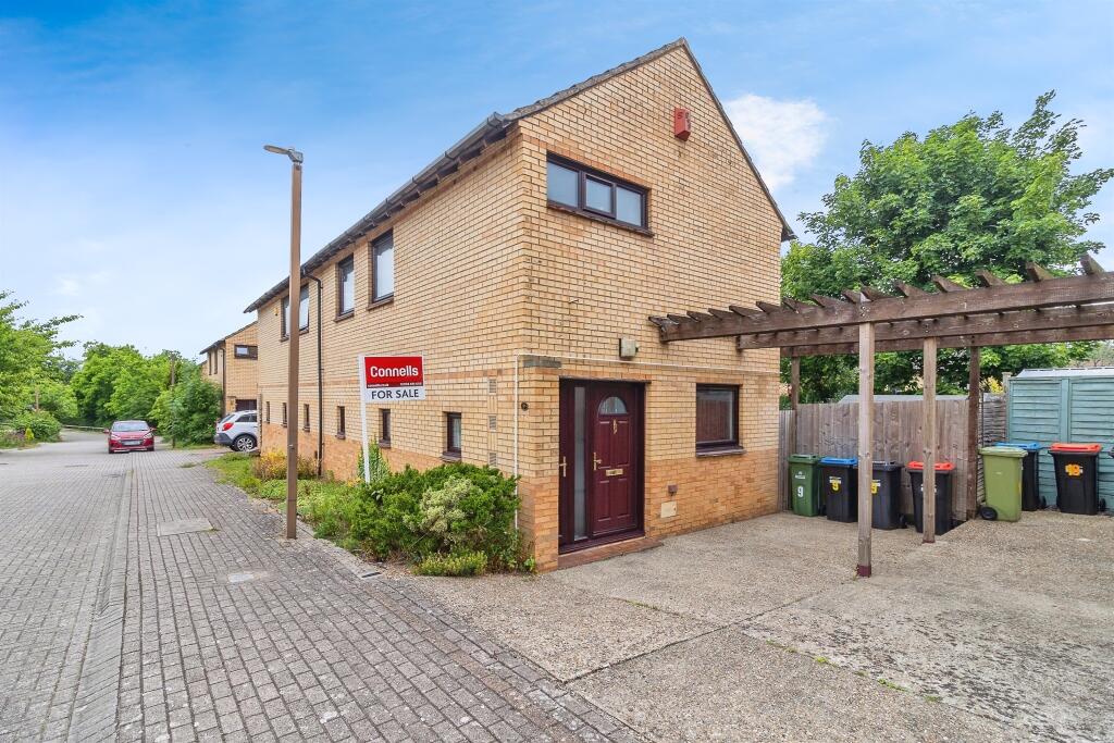 Main image of property: Goldilocks, Walnut Tree, Milton Keynes