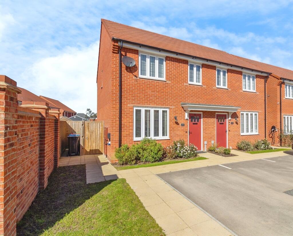 Main image of property: Farrington Way, Eagle Farm South, Milton Keynes
