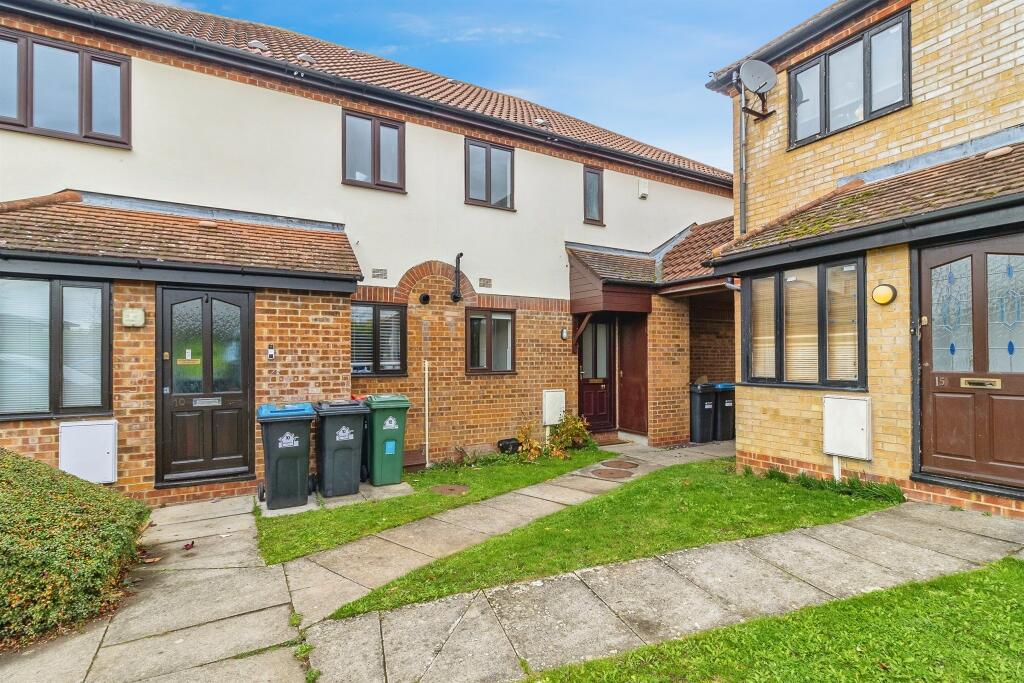 Main image of property: Groundsel Close, Walnut Tree, Milton Keynes