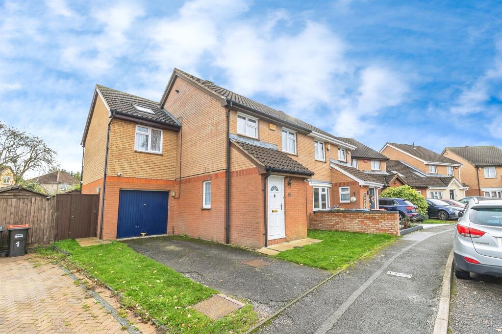 Main image of property: Pettingrew Close, Walnut Tree, Milton Keynes