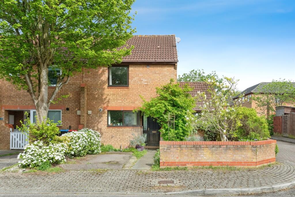 3 bedroom end of terrace house for sale in Trumpton Lane, Wavendon Gate