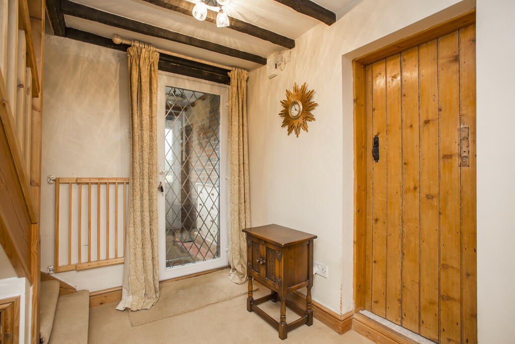 5 bedroom detached house for sale in Cade Street, Heathfield, TN21