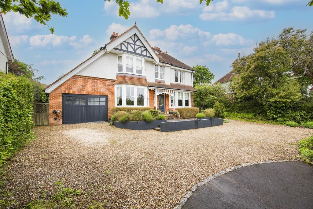 5 bedroom detached house for sale in Tilsmore Road, Heathfield, TN21
