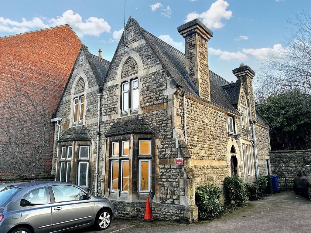 Main image of property: Marlborough Road, Banbury, Oxfordshire