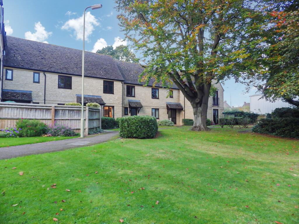Main image of property: Beechgate, Witney, Oxfordshire