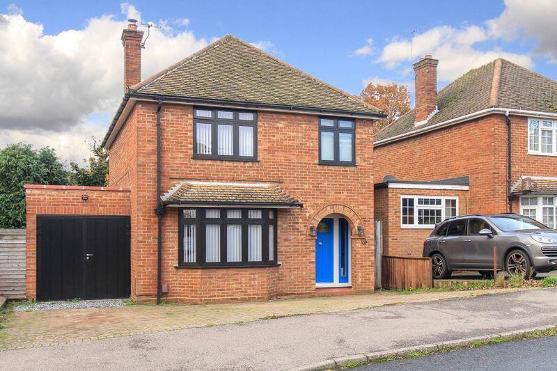 4 bedroom detached house for sale in Belmont Road, Hemel Hempstead, HP3