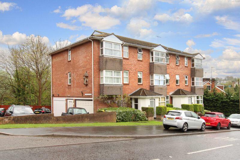 2 bedroom apartment for sale in Warners End Road, Hemel Hempstead, HP1