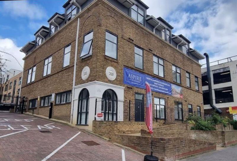 Main image of property: Marlowes, Hemel Hempstead