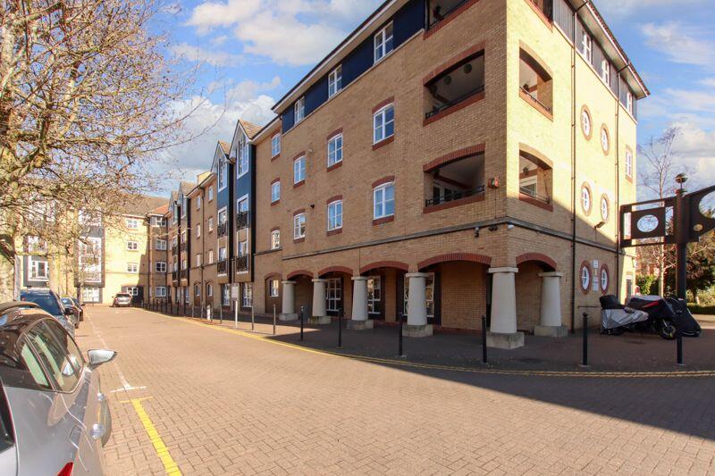 Main image of property: Evans Wharf, Hemel Hempstead