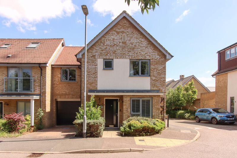 Main image of property: Kingcup Avenue, Hemel Hempstead