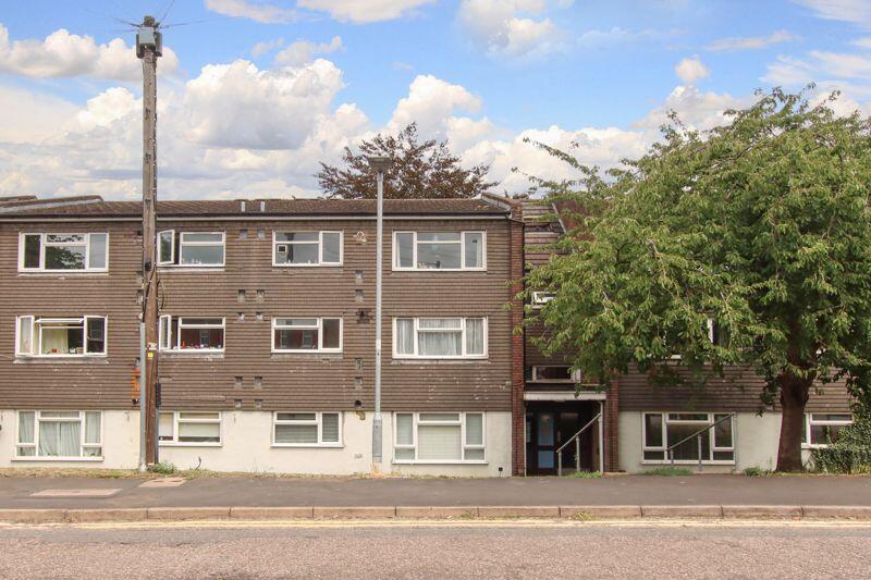 Main image of property: Kents Avenue, Hemel Hempstead