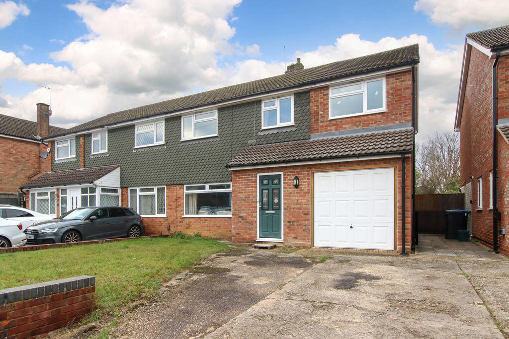 Main image of property: Tile Kiln Lane, Hemel Hempstead