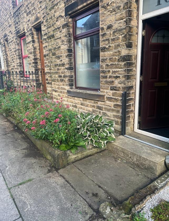 3 bedroom terraced house for sale in Westfield Terrace, Mytholmroyd