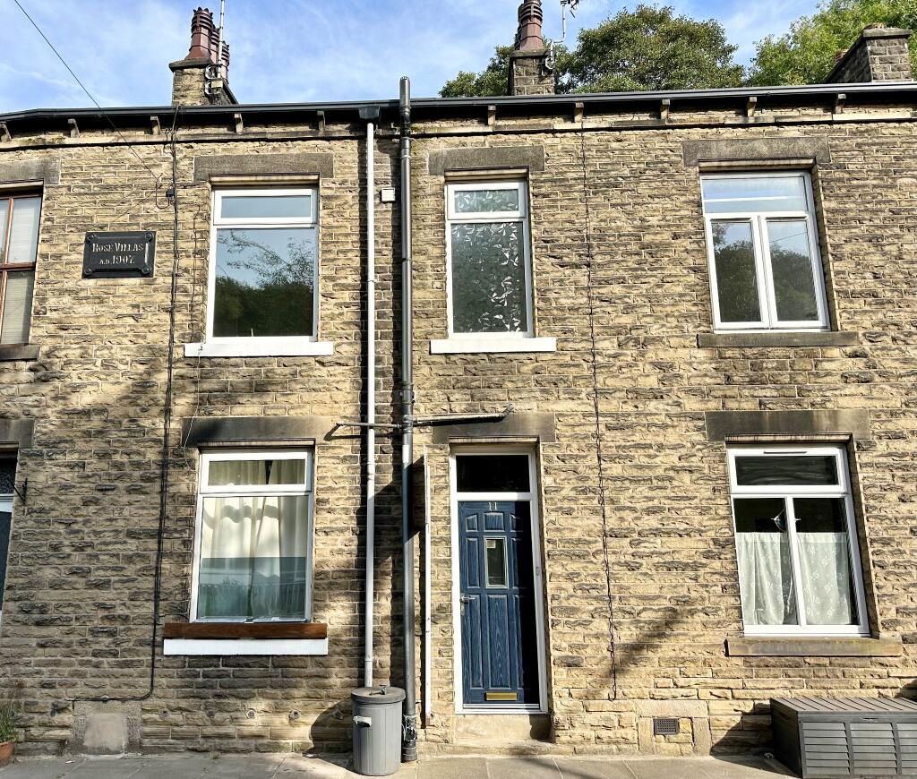 3 bedroom terraced house for sale in Rose Villas, Mytholmroyd, HX7 5ER, HX7