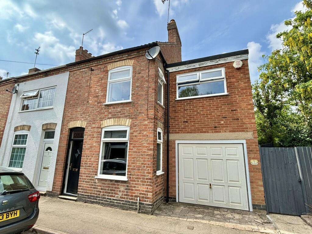 3 bedroom end of terrace house for sale in John Street, Enderby