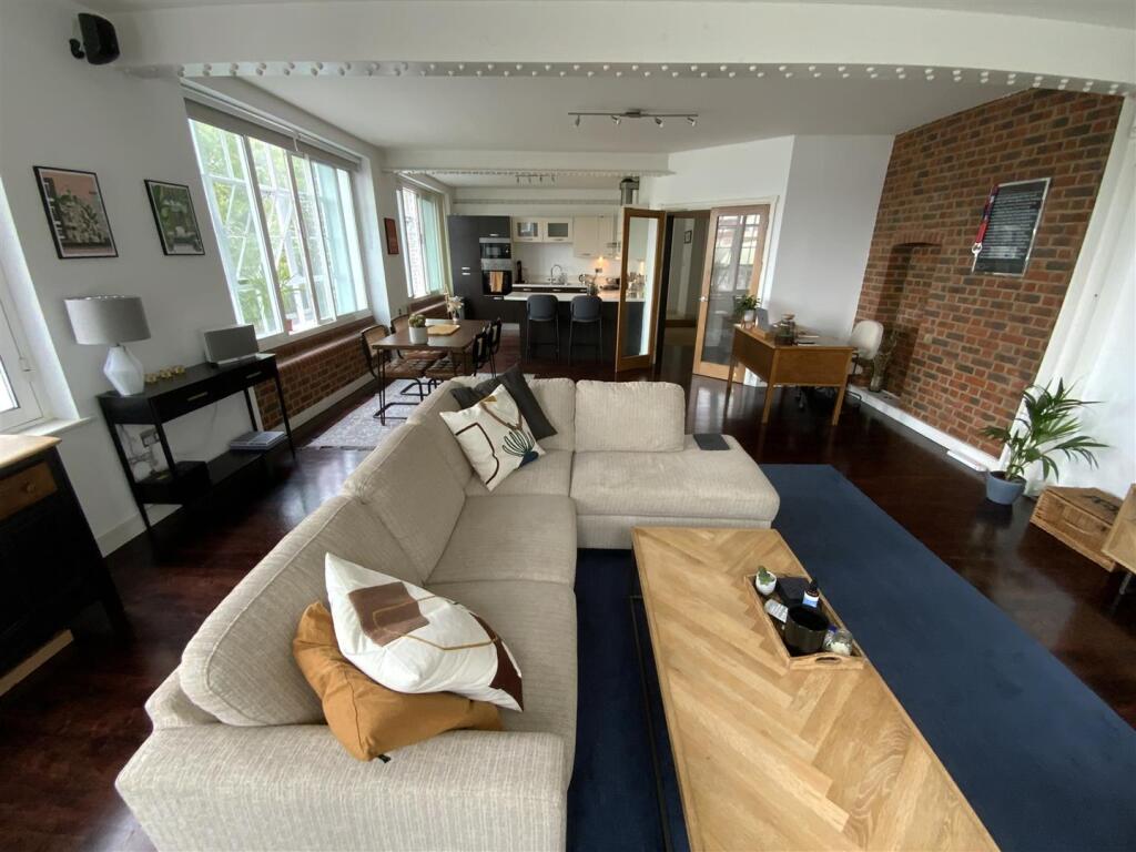 Main image of property: Hove Park Villas, Hove